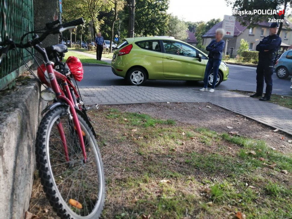 59latek wjechał rowerem pod samochód Wiadomości