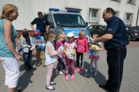 Dzieci z Przedszkola nr 39 w Zabrzu z wizytą u policjantów z V Komisariatu