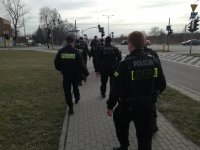 Zabrzańscy policjanci i funkcjonariusze katowickiego oddziału prewencji podczas poszukiwań Antoniego Franczyka
