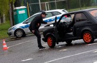 Policjanci zabrzańskiej drogówki podczas Ogólnopolskiego Młodzieżowego Turnieju Motoryzacyjnego