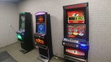 Zdjęcie kolorowe: zabezpieczone 3 nielegalne automaty do gier hazardowych